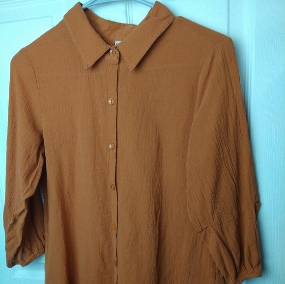 Monoreno burnt orange 3/4 sleeve front button collared shirt. Size S - Picture 1 of 9